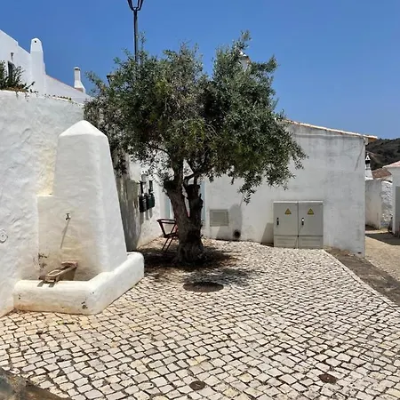 New! Casa Do Mar - Pedralva - Sagres- Surf & Nature Vakantiehuis *